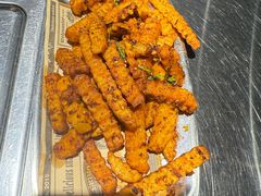 -马路牙子烧烤馄饨酒馆(望京店)