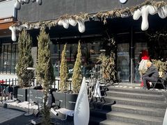 -W COLLECTIVE  DESSERT SHOP