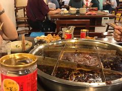 -邓莽子老火锅(中兴路总店)