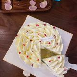 青梅➕茉莉奶油做的蛋糕🍰真是太太太好吃了