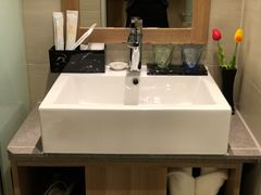 -华驿酒店(北京五棵松301医院店)