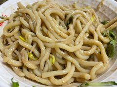 格拉条-官亭路小吃一条巷