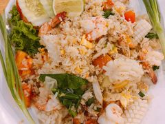 -J Daeng Seafood