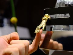 -Metal hands·铁手咖啡