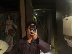 -临界音乐酒馆·小龙虾·江湖菜(华熙LIVE·鱼洞店)