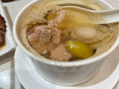 -香港新发烧腊茶餐厅(水围店)