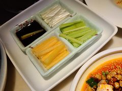 -韵秋荷(宝山龙湖天街店)