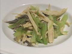 西芹拌双竹-伊喜饺子·烤鸭(五道口学院路店)