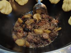 -哈尔滨烧烤·山河村铁锅炖(交大店)
