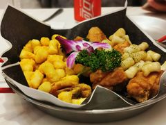 -博姆炸鸡精品餐厅(常发广场店)
