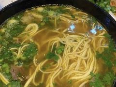 -杨记清芳牛肉拉面(宝龙广场店)