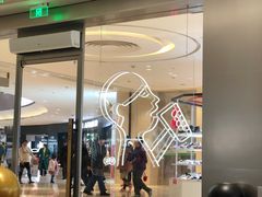 门面-喜茶(杭州滨江宝龙店)