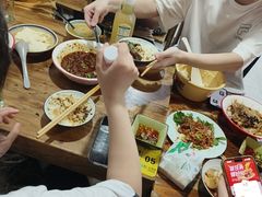 -朱大嘴肥肠血旺(福字街店)