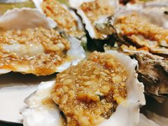 -臻鲜燕海鲜融合餐厅(金陵style店)