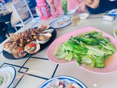 -覃记海鲜美食餐厅