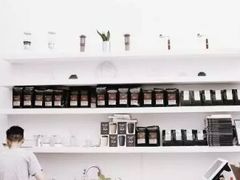 -UNI UNI(环亚凯瑟琳店)