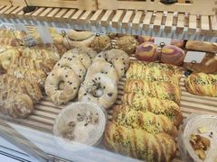 -焙丽拾光(麦凯乐直营店)