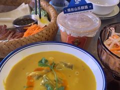 -清迈清迈巷口小排档(烟台山店)