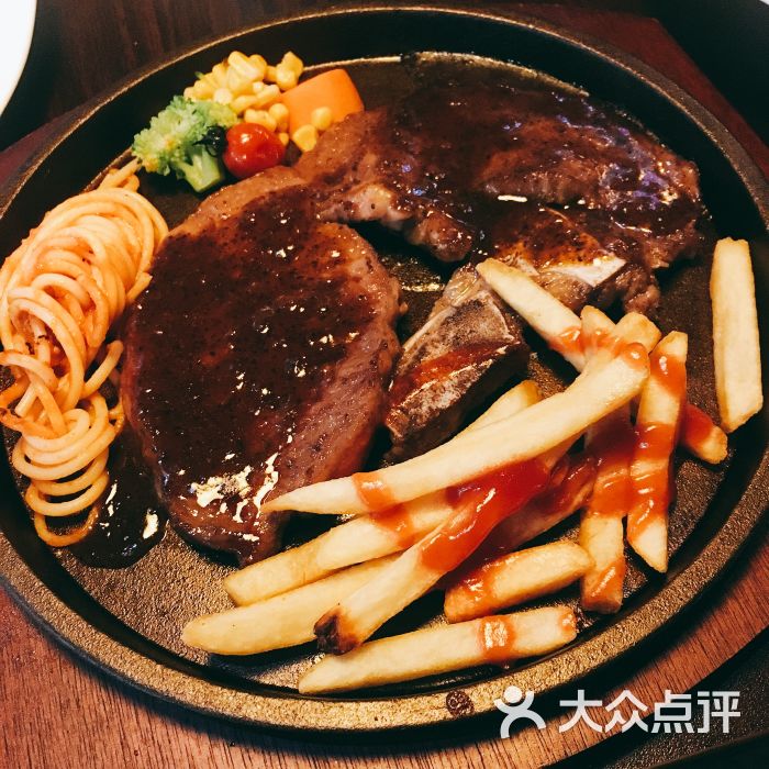 山姆大叔(西城永捷店)香煎美式t骨牛排图片 