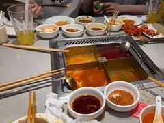 -海底捞火锅(新松江路生日主题店)