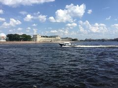 -阿芙乐尔号巡洋舰