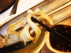 -鲜入围煮花胶鸡海鲜火锅