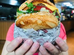 -The Habit Burger Grill 哈比特汉堡(复兴soho店)