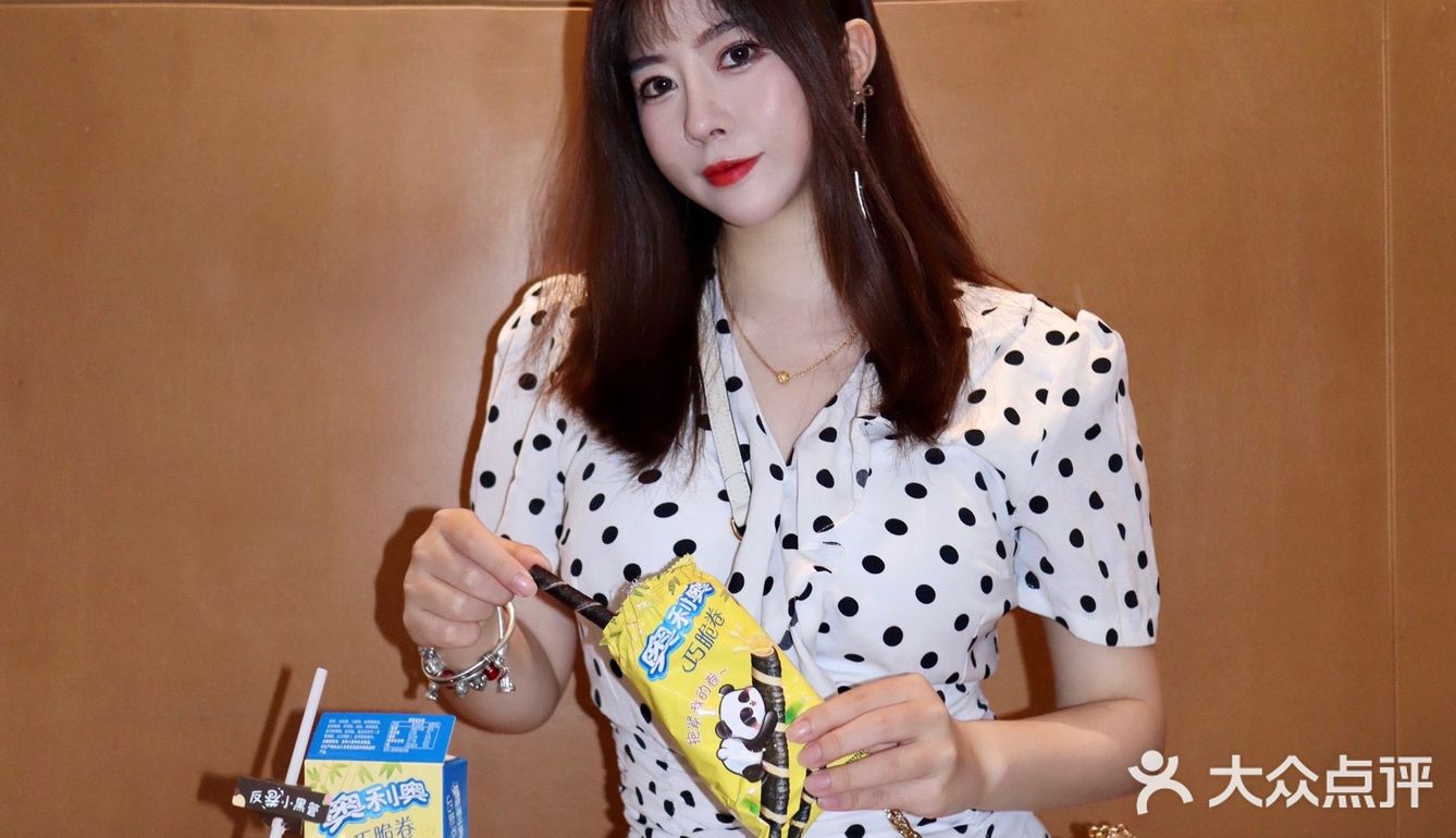 当奥利奥巧脆卷与咖啡卷在一起