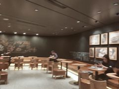-星巴克臻选(国贸商城首店)