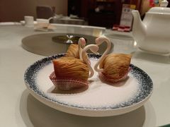 一品天鹅酥-唐宫海鲜舫