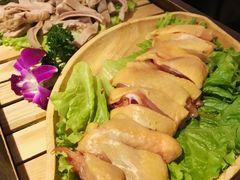 -尚尚仙·酸汤猪手·猪肚鸡火锅(华联万柳购物中心店)