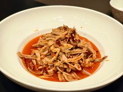 -阿瓦山寨·湘菜现炒·剁椒鱼头王(咸阳总店)