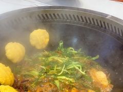 -雪乡人家东北菜·铁锅炖一切(高斯路店)
