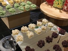 -圣丰索菲特·2 On 988 Café 自助餐厅
