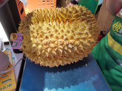 金枕榴莲-百果园(深圳市悠山美地店)