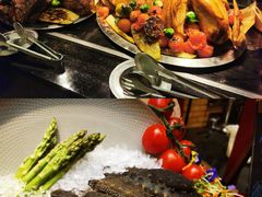 -圣丰索菲特·2 On 988 Café 自助餐厅