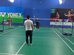 -尤尼克斯羽毛球主题馆