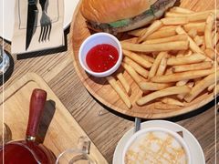 -Common Table · Brunch & Coffee