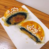 【馅中馅蛋黄酥】一盒四个，一个70克