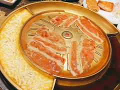 芝士锅底-猪啊牛呀羊啊铜盘烤肉(正大广场店)