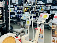 -迪卡侬(西三旗店)