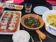 -粉墨特色菜·烧烤音乐酒馆