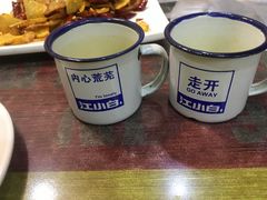 -扒虾小妹儿麻辣海鲜(宏图街店)