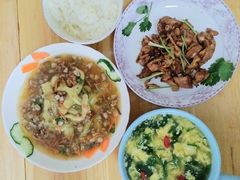 -爱月宝月嫂·育儿嫂(哈尔滨总店)