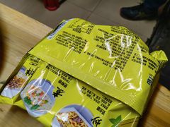 三鲜华丰伊面-威邵鸡煲(西华路总店)