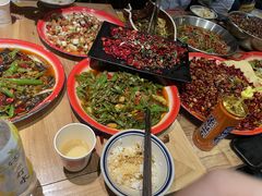 -泥糊破店小酒馆·团建聚餐(南京西路店)