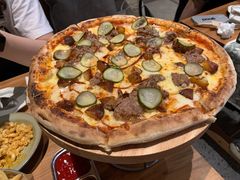 窑烤低温牛肉小土豆披萨配酸黄瓜-五感食喜(南城店)