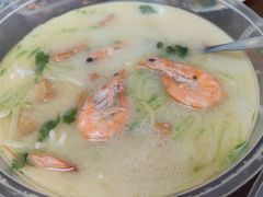 -绿岛酒楼(小海地店)