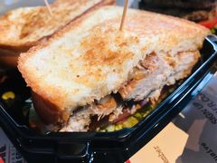 -The Habit Burger Grill 哈比特汉堡(复兴soho店)