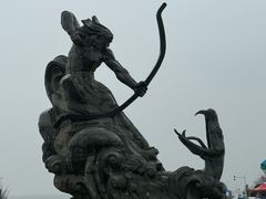-巴陵广场